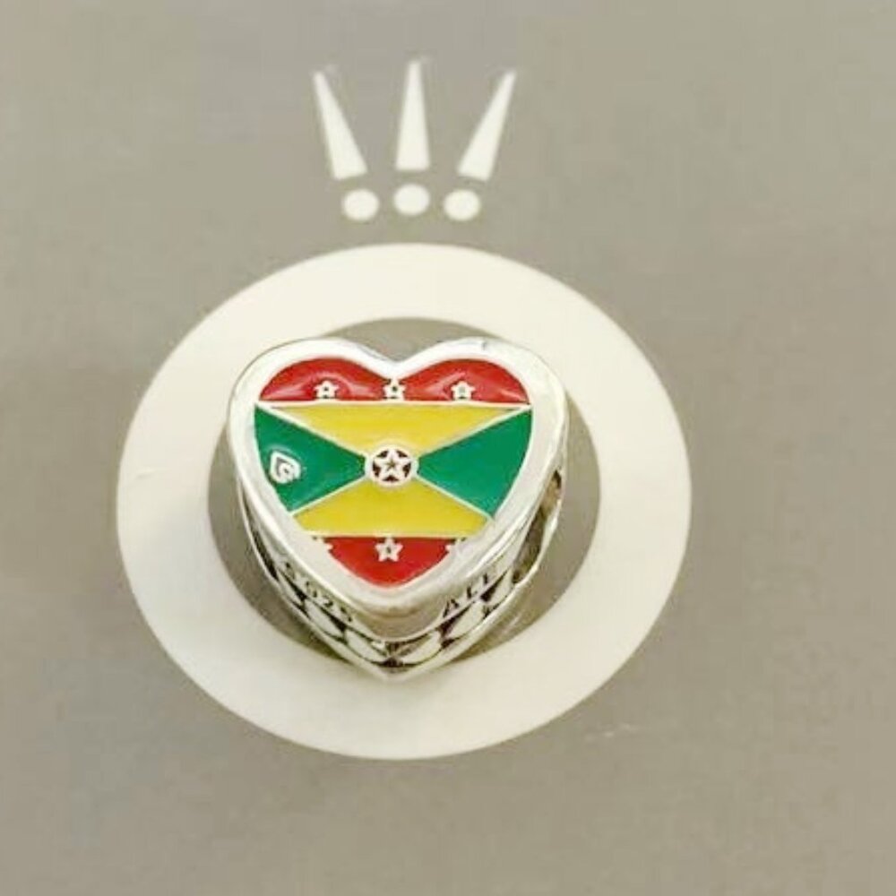 Pandora Grenada Flag Exclusive Heart Charm Bead